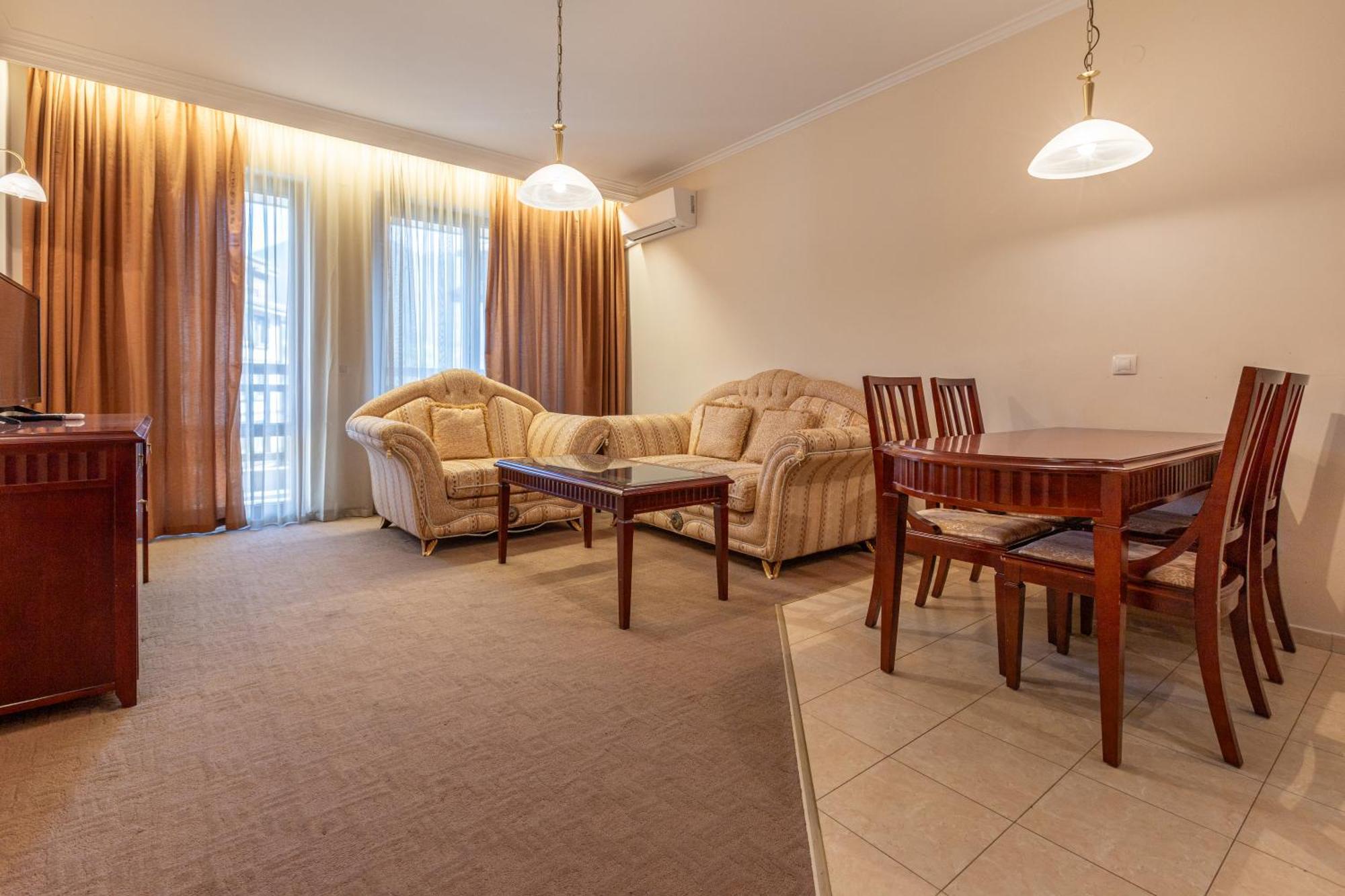 Downtown Bansko Resort エクステリア 写真
